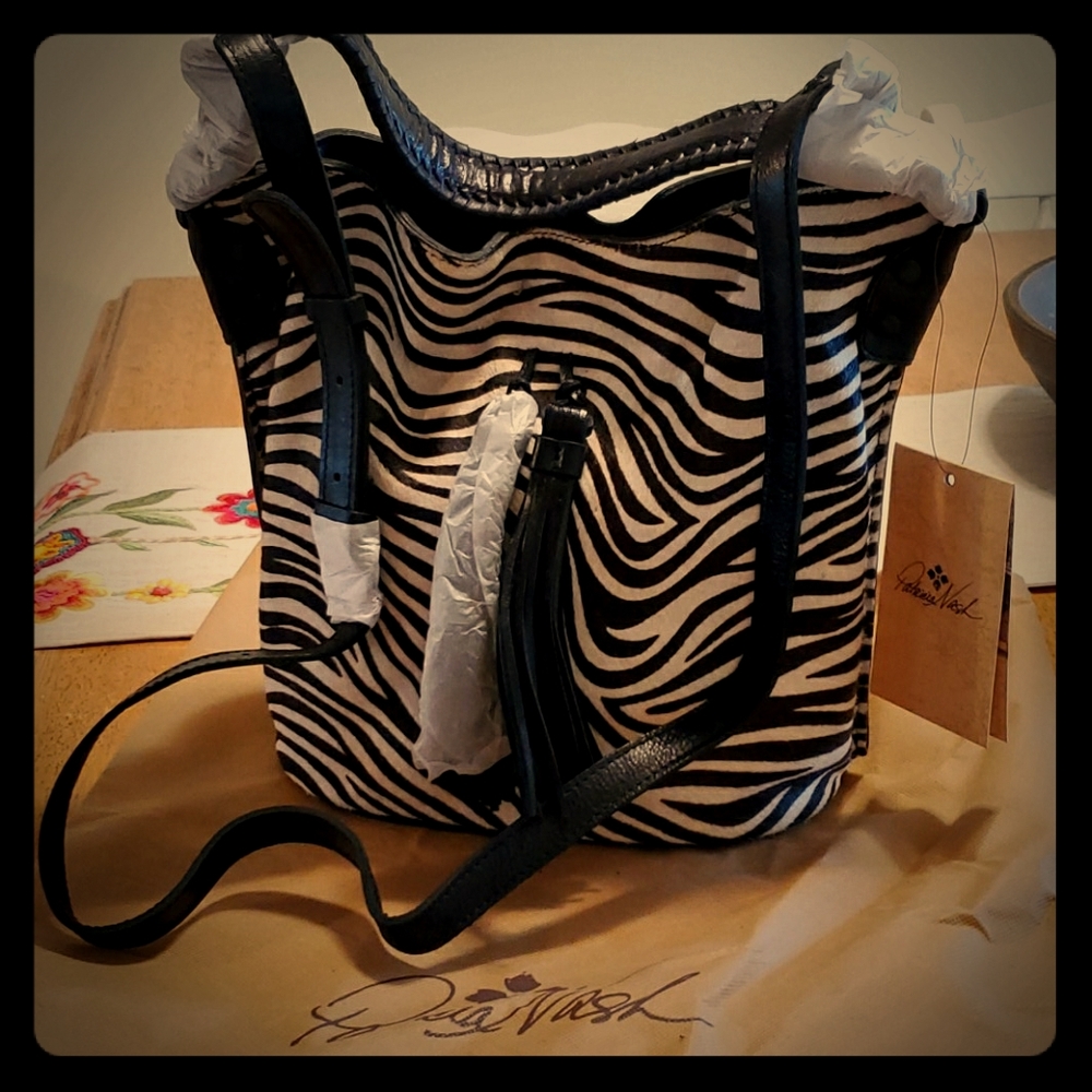 Patricia Nash - Octavia Bucket - Zebra